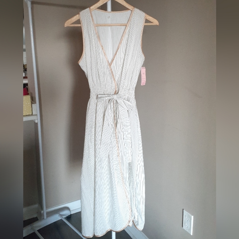 Charlin 1981 Vintage Night Gown Wrap Dress